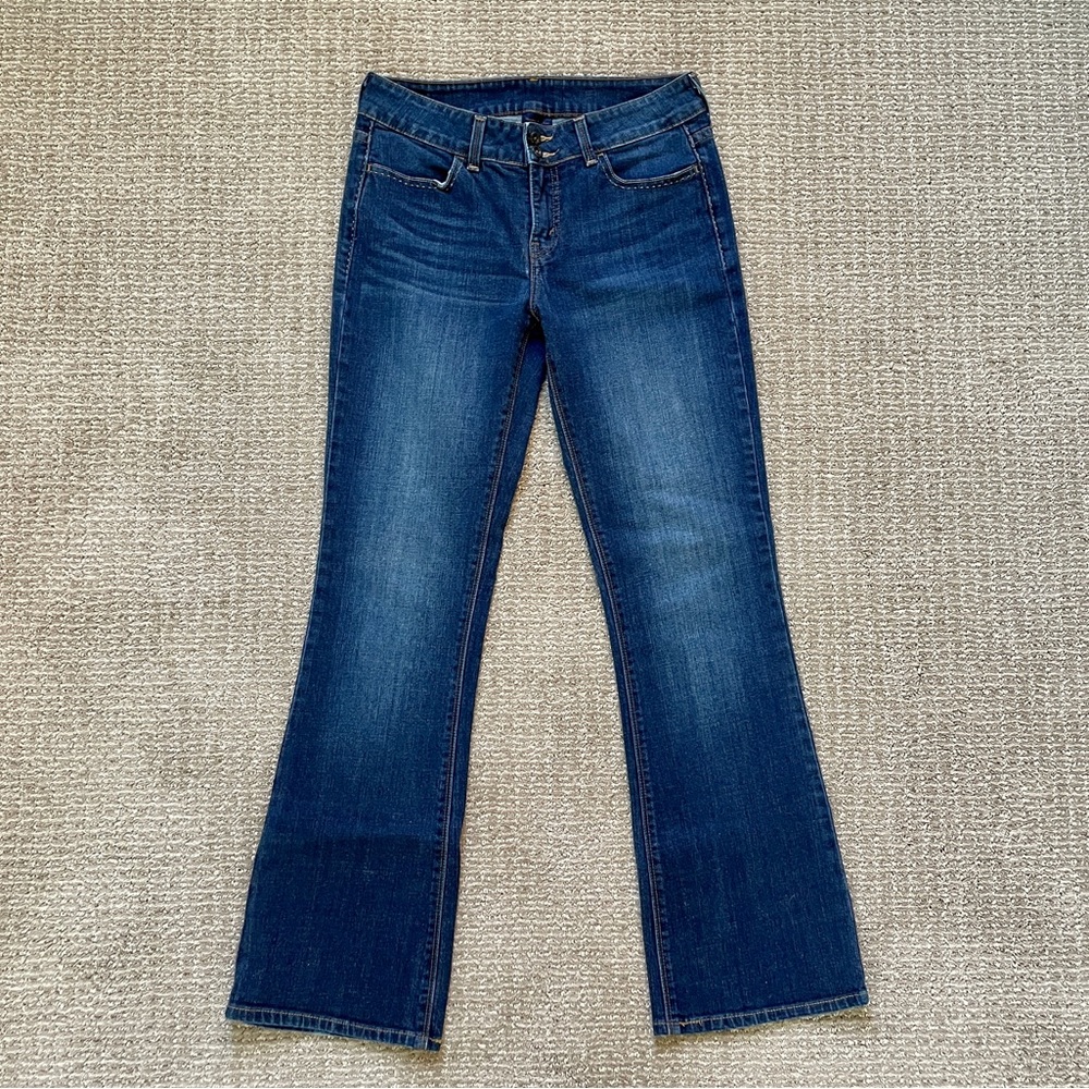 LEVI'S SLENDER BOOTCUT 526 JEANS